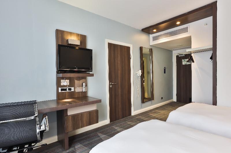 Holiday Inn Express Durban - Umhlanga image
