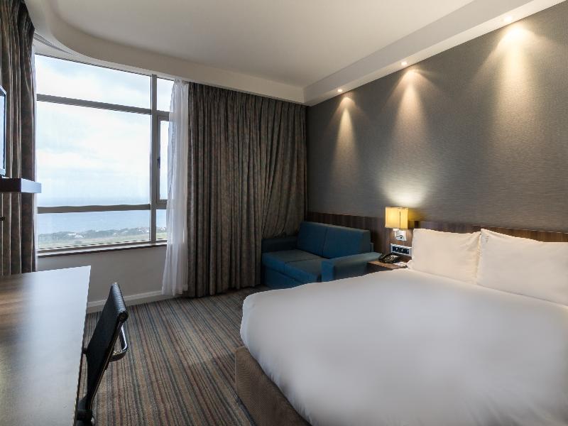 Holiday Inn Express Durban - Umhlanga image