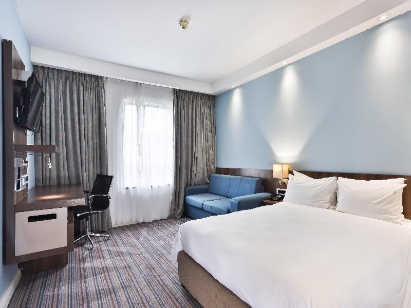 Holiday Inn Express Durban-Umhlanga image