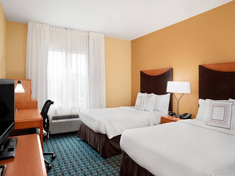 QUADRUPLE Accessible Two Double beds