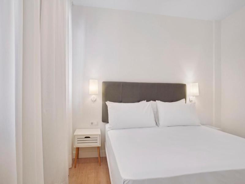 Apartamentos Metrópolis Sevilla image