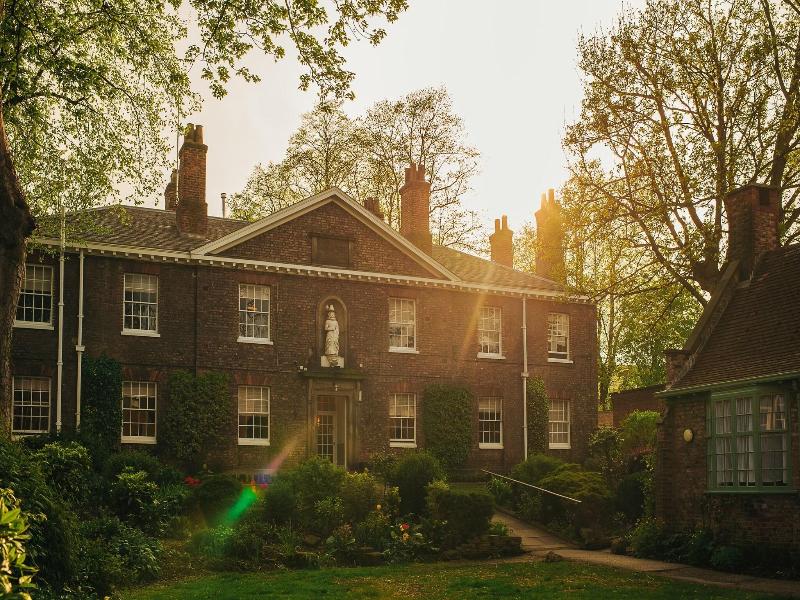 Middletons Hotel image