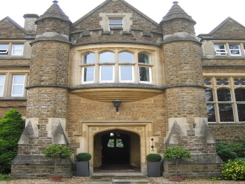 Hartsfield Manor image