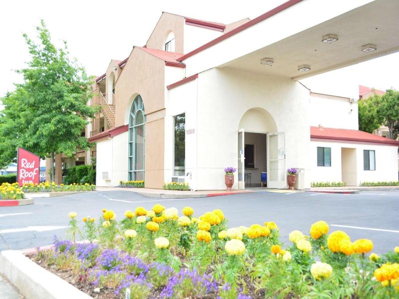 Red Roof Inn & Suites Rancho Cordova - Sacramento image