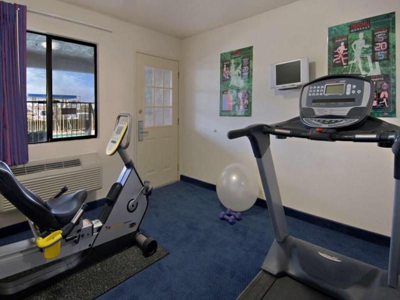 Red Roof Inn & Suites Rancho Cordova - Sacramento image