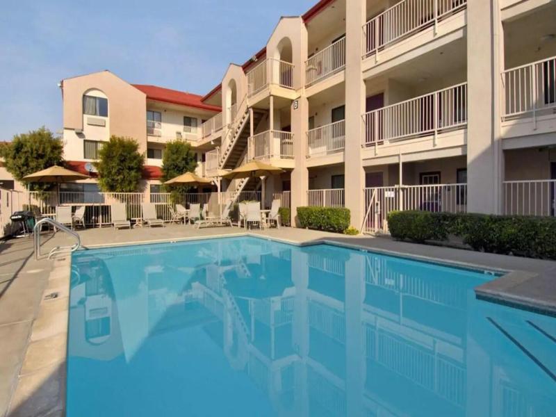 Red Roof Inn & Suites Rancho Cordova - Sacramento image