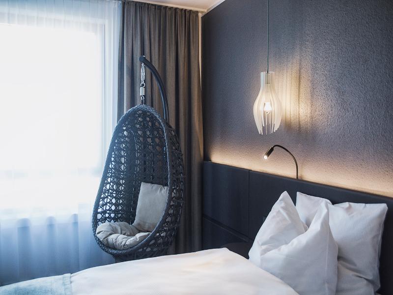 elaya frankfutrt oberursel, Trademark Collection image