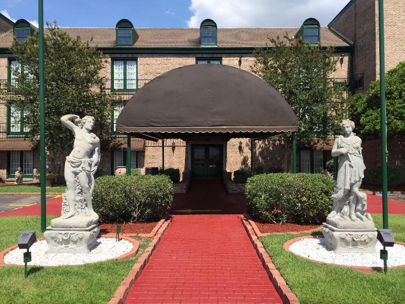 SureStay Plus Hotel by Best Western Baton Rouge image