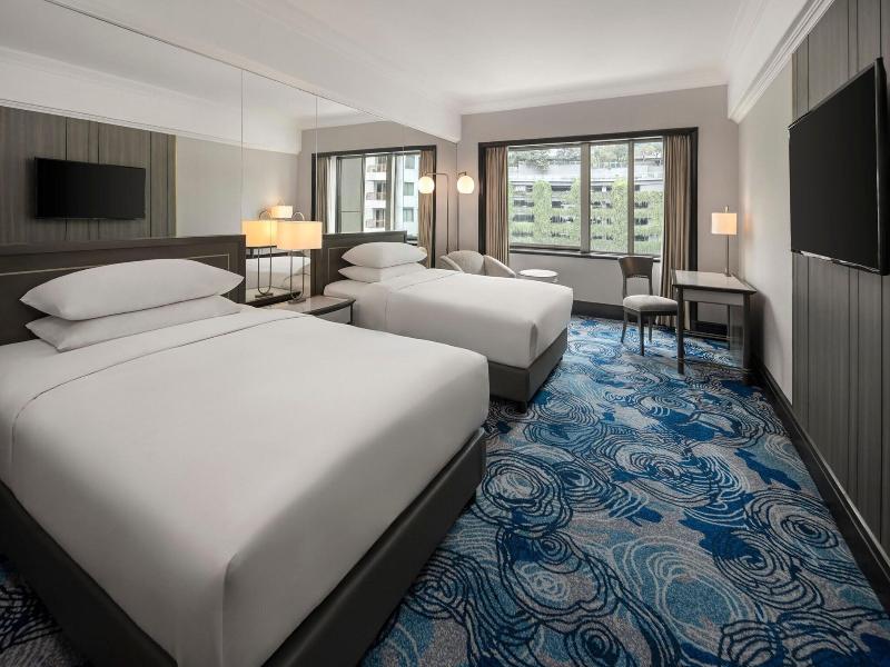 Sheraton Surabaya Hotel & Towers image