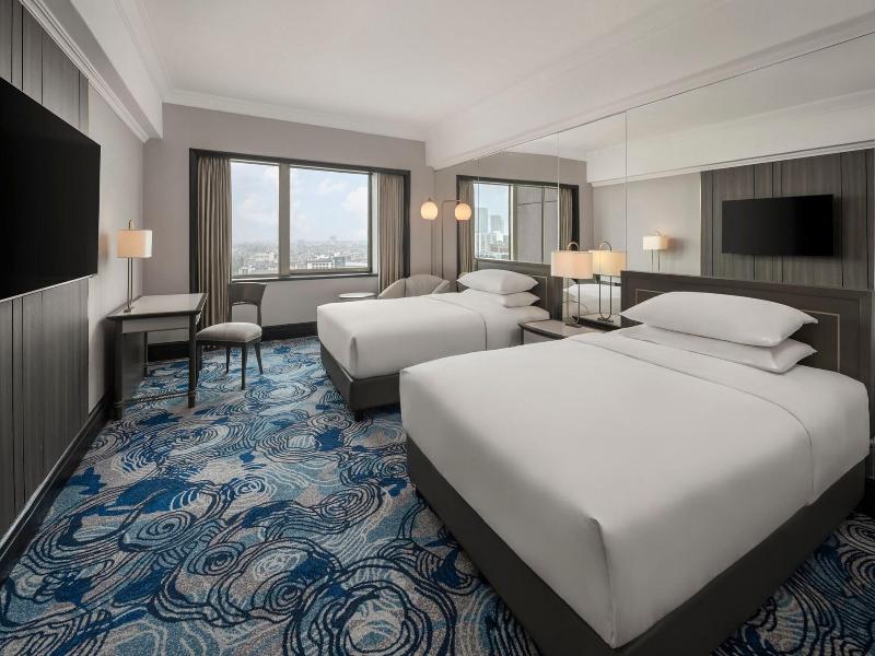 Sheraton Surabaya Hotel & Towers image