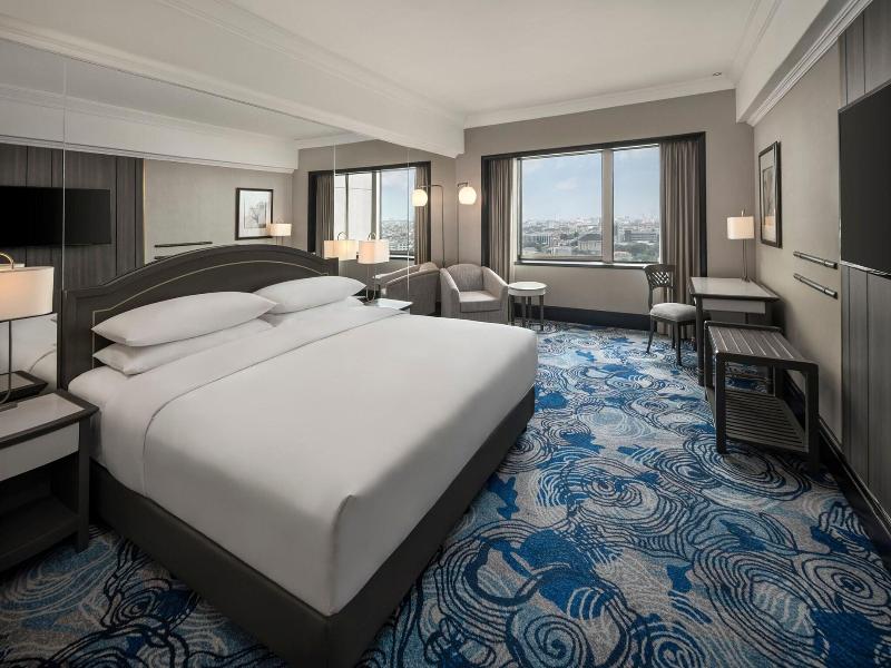 Sheraton Surabaya Hotel & Towers image