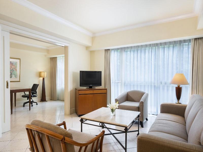 Sheraton Surabaya Hotel & Towers image