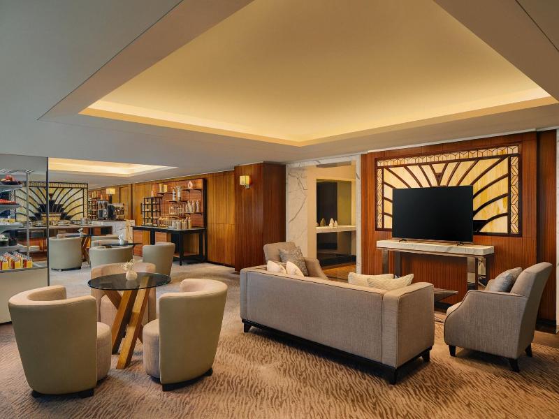 Sheraton Surabaya Hotel & Towers image