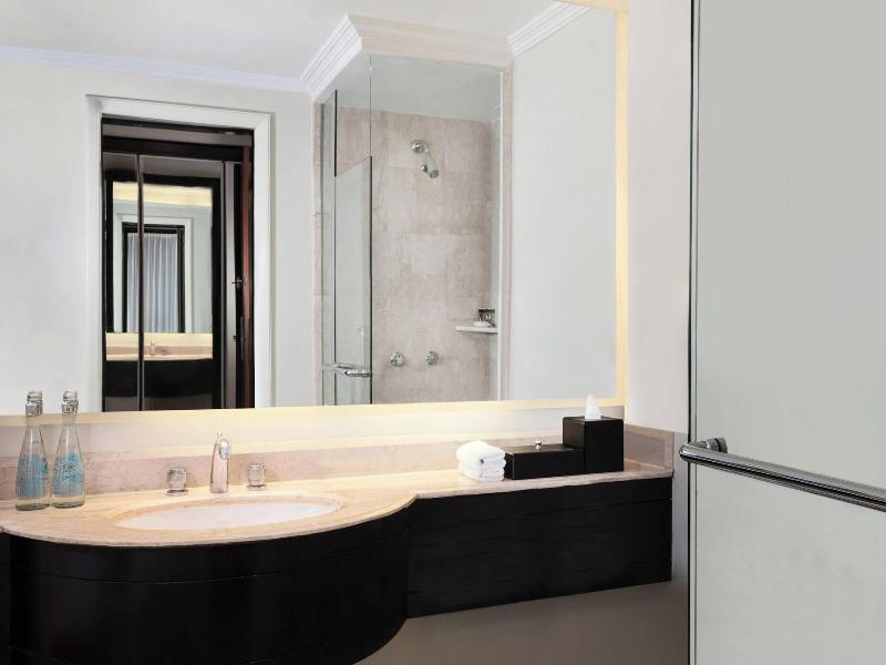 Sheraton Surabaya Hotel & Towers image