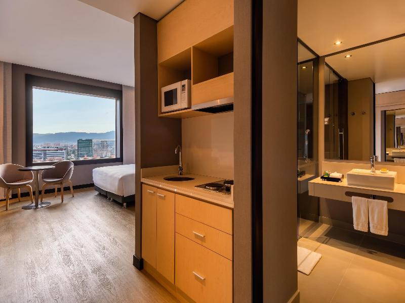 DoubleTree by Hilton Bogotá Salitre AR image