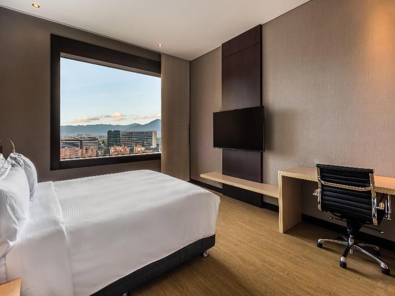DoubleTree by Hilton Bogotá Salitre AR image