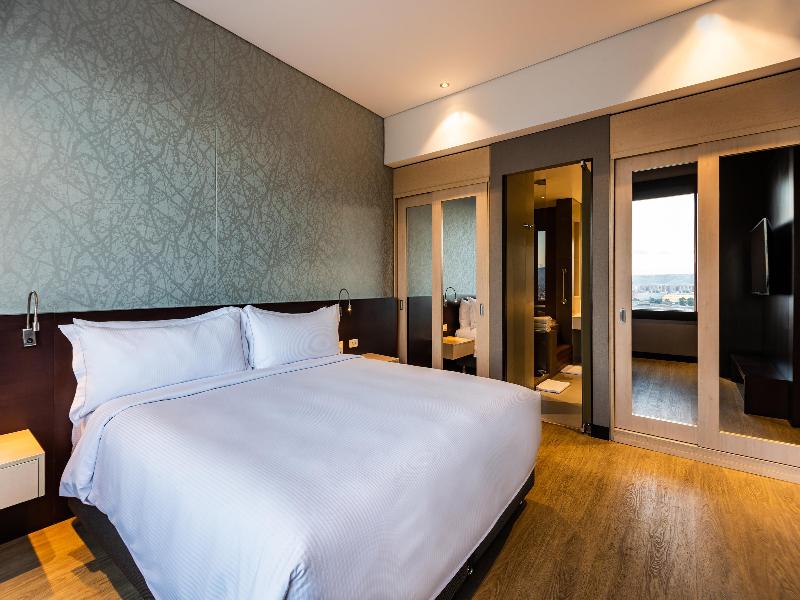 DoubleTree by Hilton Bogotá Salitre AR image