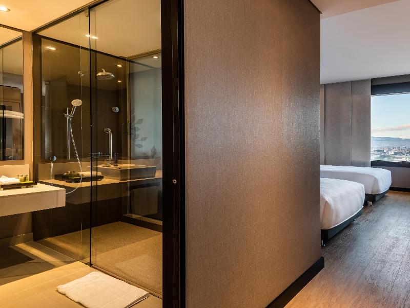 DoubleTree by Hilton Bogotá Salitre AR image