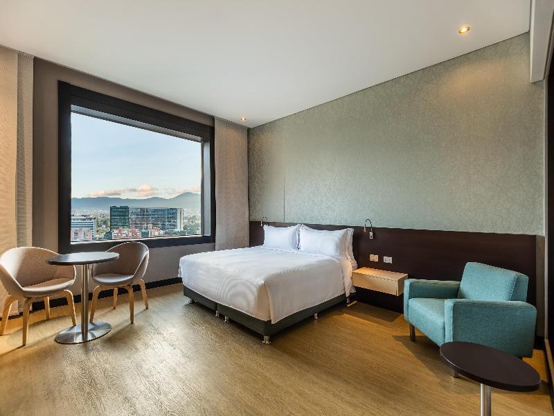 DoubleTree by Hilton Bogotá Salitre AR image