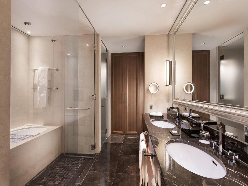 St Regis Osaka image