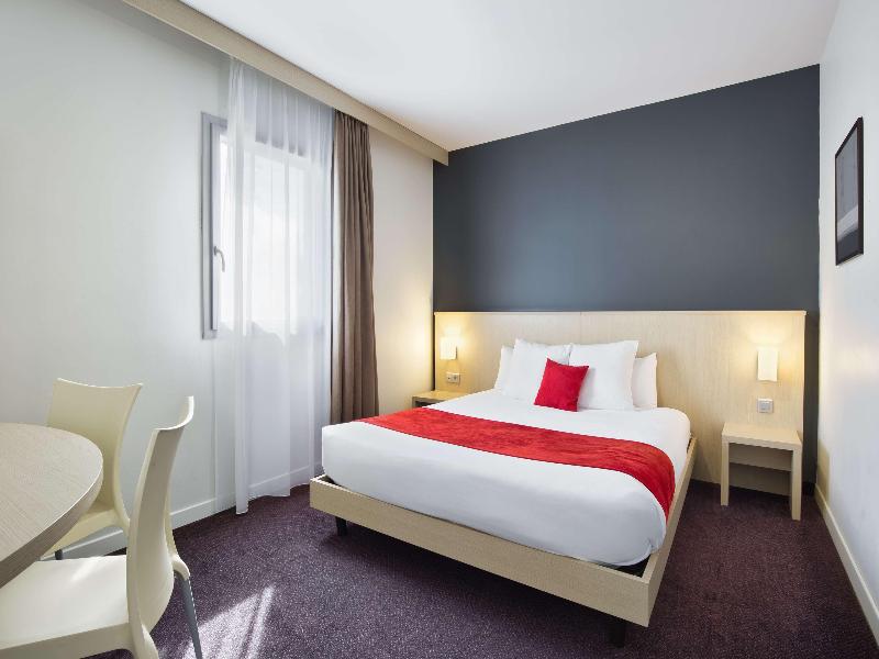Sure Hotel by Best Western Nantes Beaujoire image