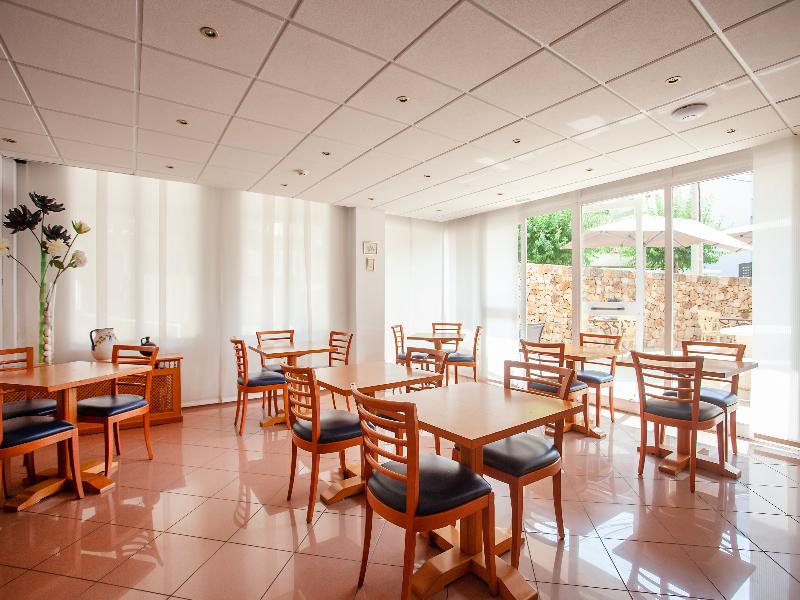 Hostal Residencia Sutimar image
