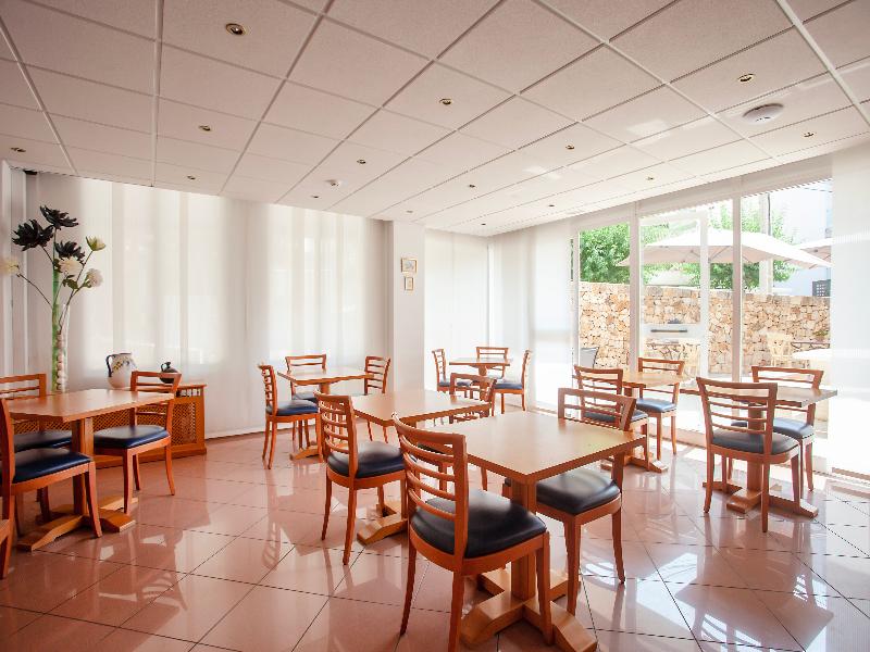 Hostal Residencia Sutimar image