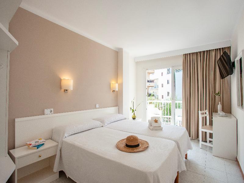 Hostal Residencia Sutimar image