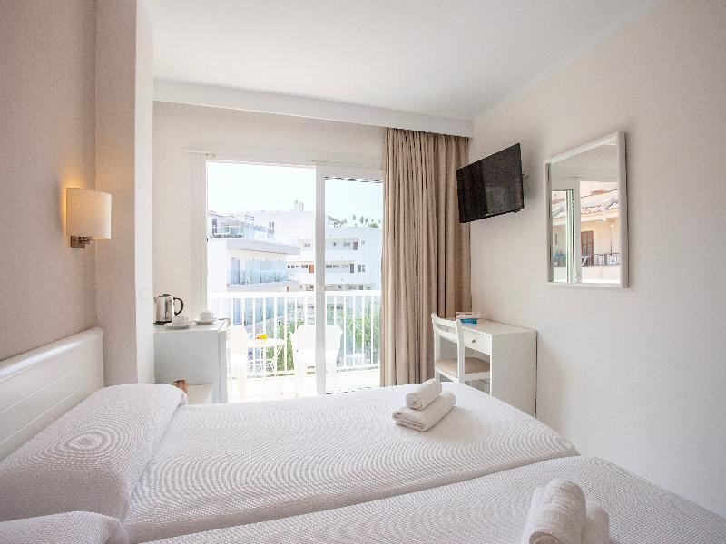 Hostal Residencia Sutimar image