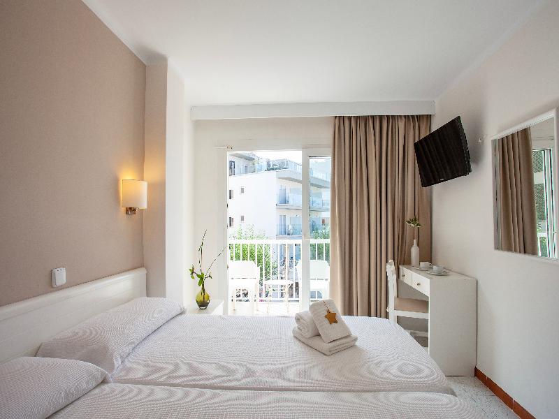 Hostal Residencia Sutimar image