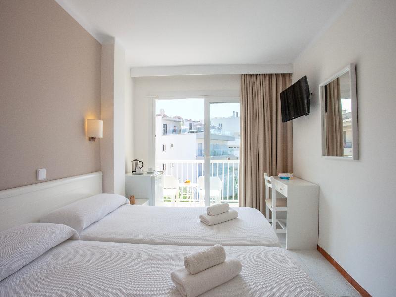 Hostal Residencia Sutimar image