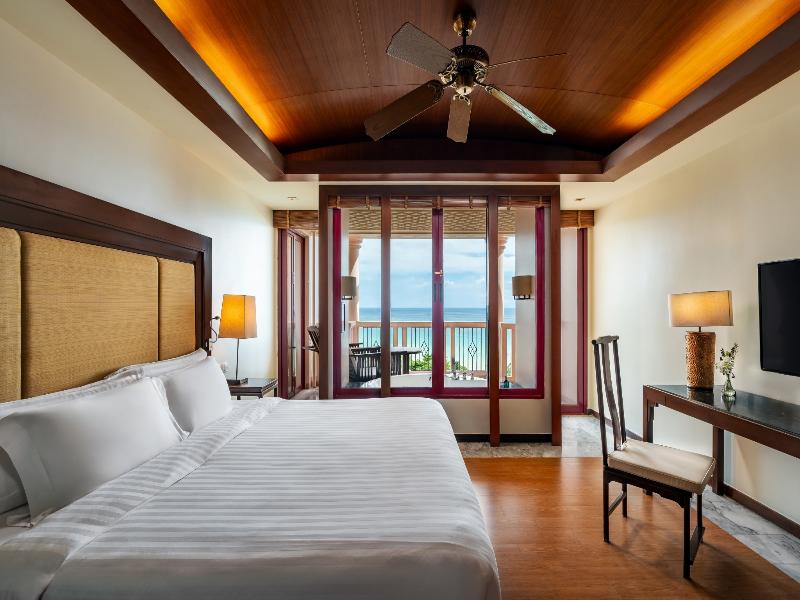 Centara Grand Beach Resort Phuket image