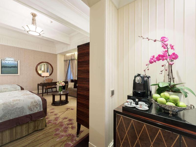 Fairmont Peace Hotel image