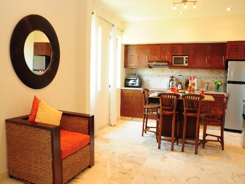 Maya Villa Condo Hotel image