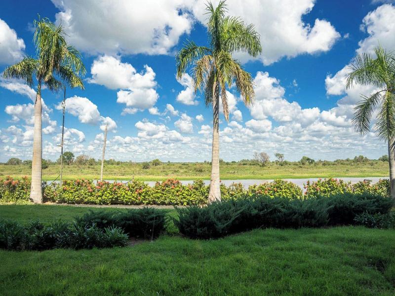 Resort Yacht Y Golf Club Paraguayo image
