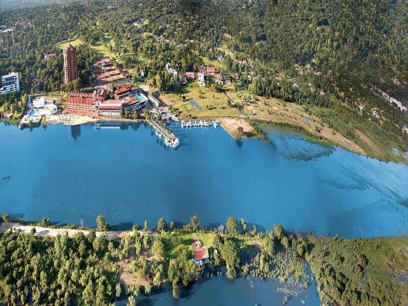 Resort Yacht Y Golf Club Paraguayo image
