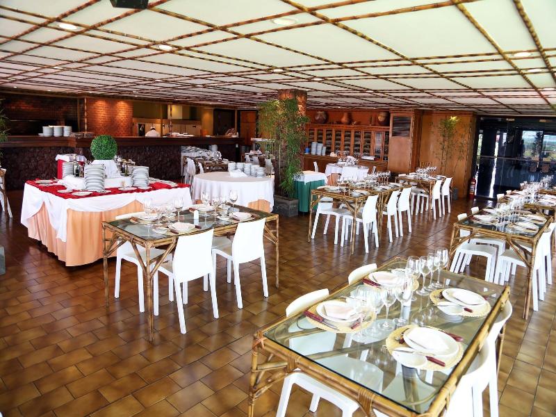 Resort Yacht Y Golf Club Paraguayo image