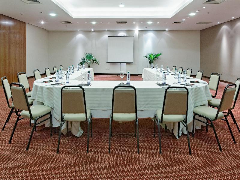 Crowne Plaza Asuncion image