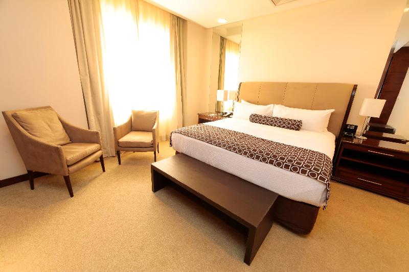 Crowne Plaza Asuncion image