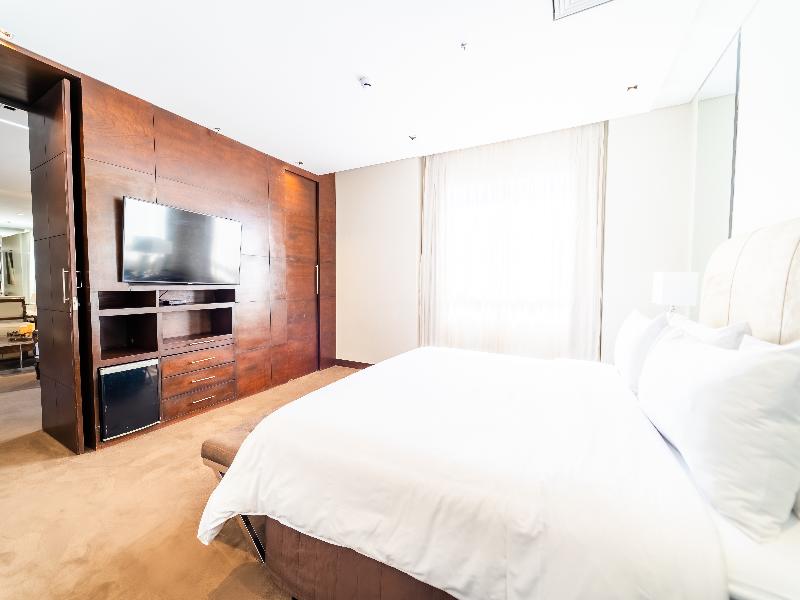 Crowne Plaza Asuncion image
