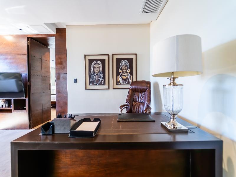 Crowne Plaza Asuncion image