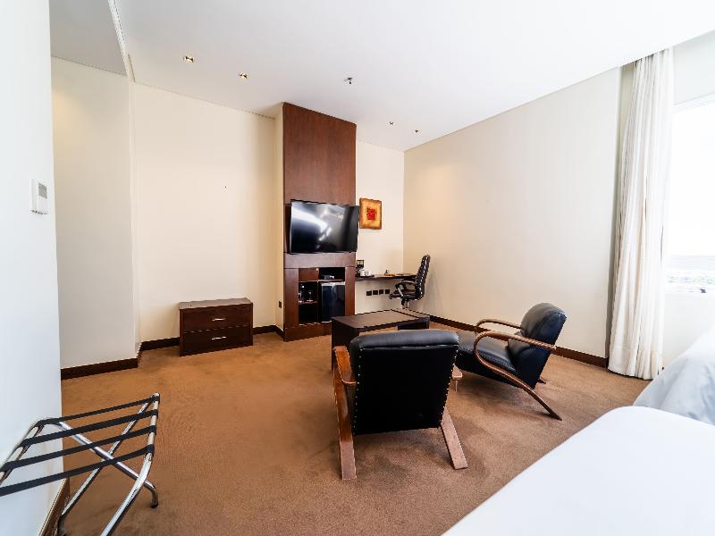 Crowne Plaza Asuncion image