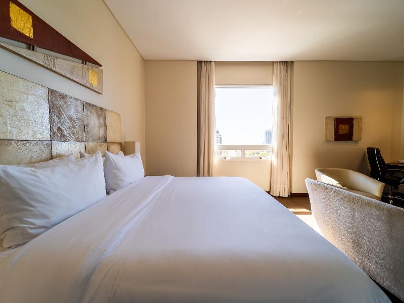 Crowne Plaza Asuncion image