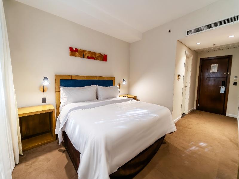 Crowne Plaza Asuncion image