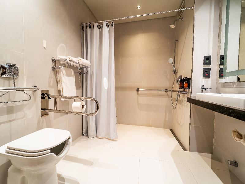 Crowne Plaza Asuncion image