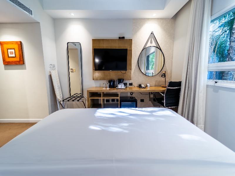 Crowne Plaza Asuncion image
