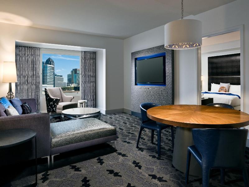 W Dallas Victory image