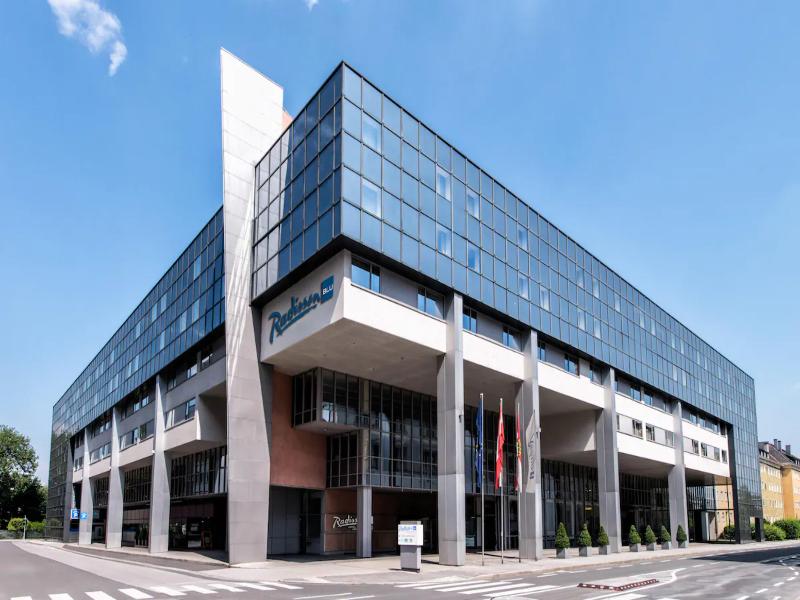 Radisson Blu Hotel & Conference Centre, Salzburg image