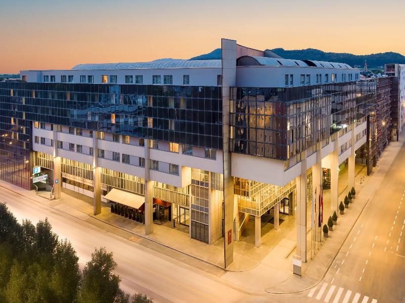 Radisson Blu Hotel & Conference Centre, Salzburg image