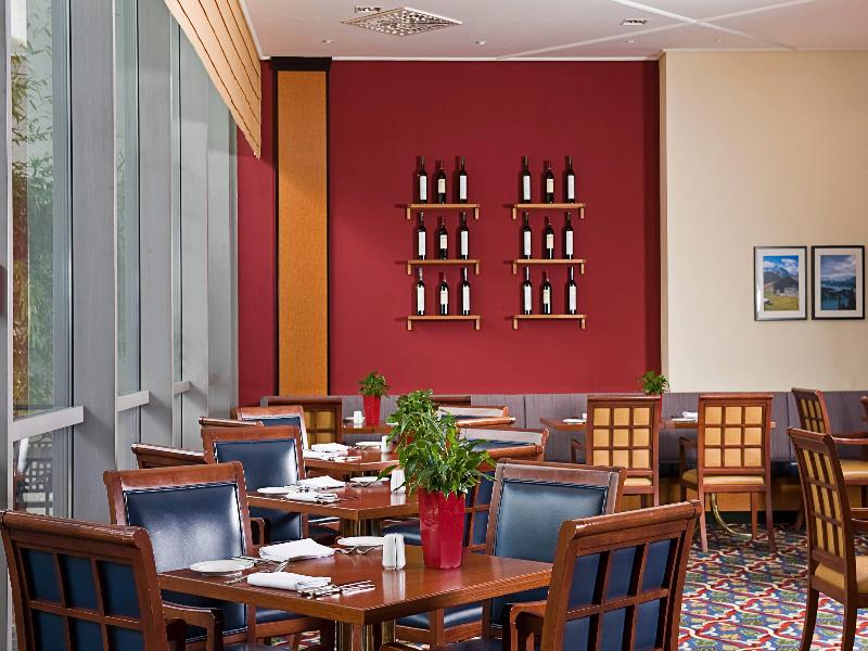 Radisson Blu Hotel & Conference Centre, Salzburg image